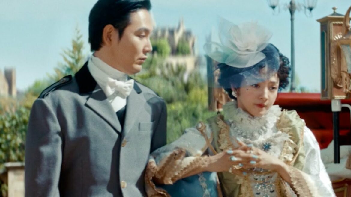 満島ひかり、松田龍平に肘鉄!?カモのお母さん役のアテレコを促す/UQ mobile CM 満島ひかり、松田龍平に肘鉄!?カモのお母さん役のアテレコを促す/UQ mobile CM