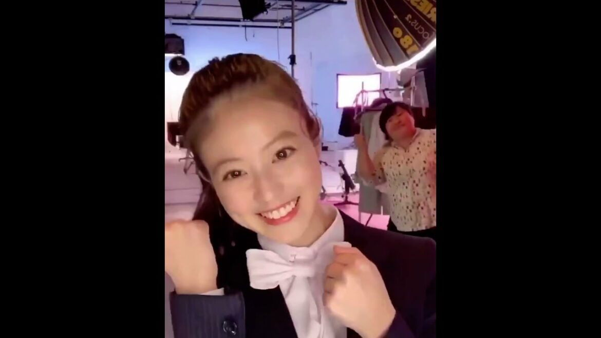 今田美桜のtiktokに映り込んでる人がやばすぎる 今田美桜のtiktokに映り込んでる人がやばすぎる