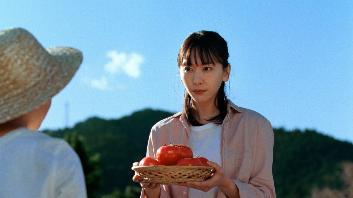 十六茶 CM 「自然に、健康。」となりのお姉さん春編 15秒 新垣結衣