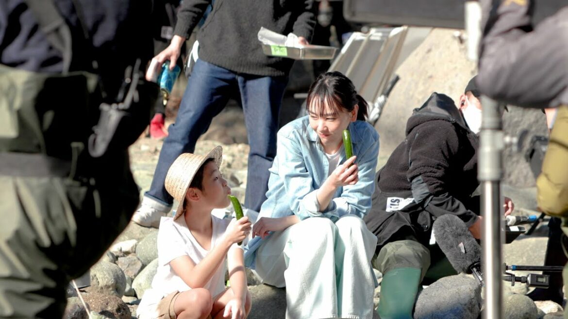 十六茶 「自然に、健康。」となりのお姉さん夏編　メイキング 新垣結衣