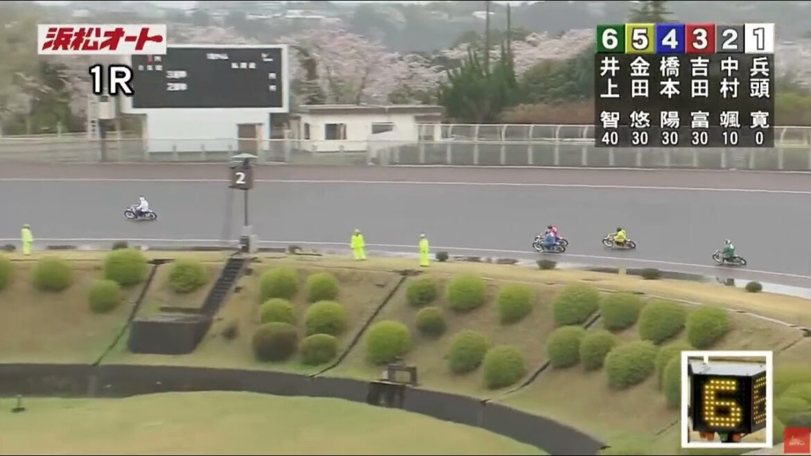 【220403】浜松オートレースで落車、救護係が死亡