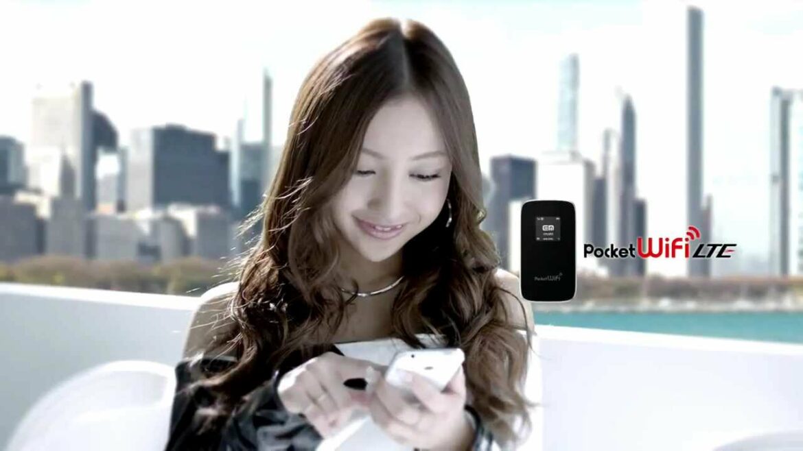 【AKB48】  板野 友美 CM イーモバイル「Pocket WiFi LTE」