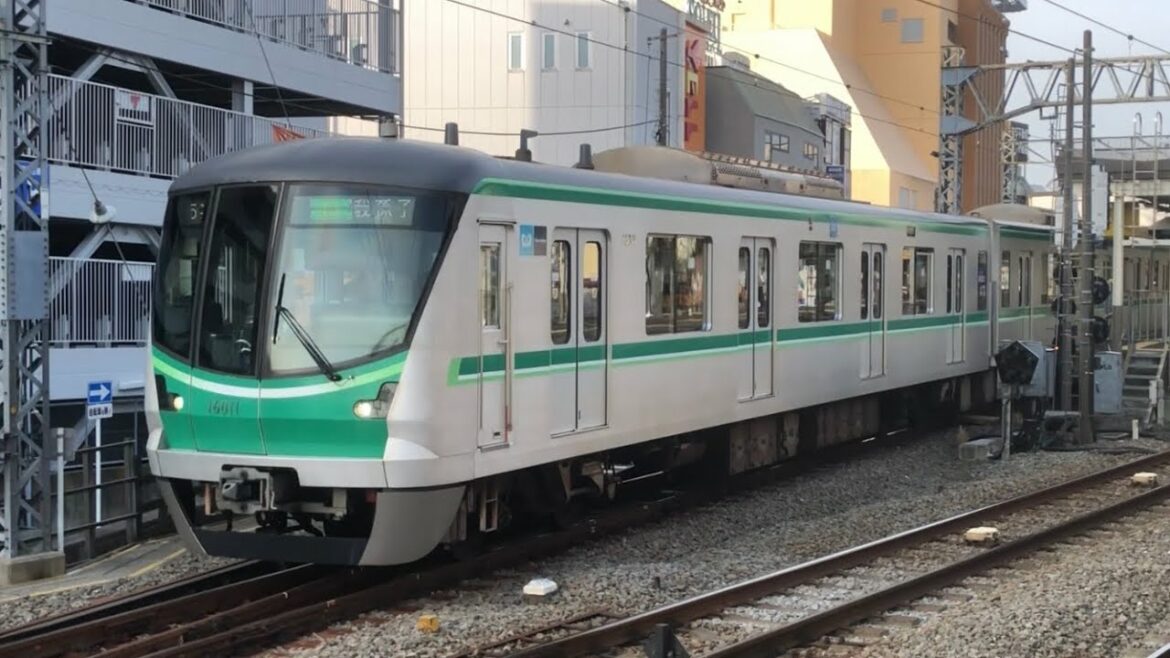 小田急線 通勤準急 我孫子行き 伊勢原駅（東京メトロ16000系16111F）