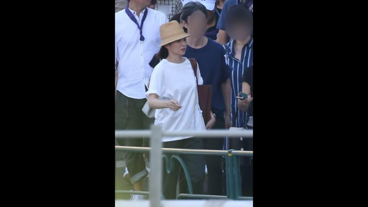 篠原涼子、内田恭子アナほか　運動会参観ママたちの写真