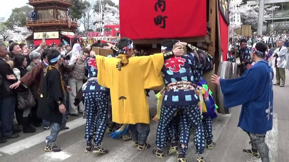 11　犬山祭り　どんでん　（老松　寺内町）　2016年　春