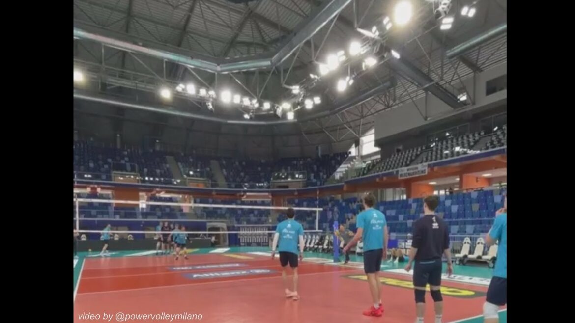 Powervolley Milano Before Game 2 of Playoffs | Yuki the Loudest | Milano vs Modena Powervolley Milano Before Game 2 of Playoffs | Yuki the Loudest | Milano vs Modena