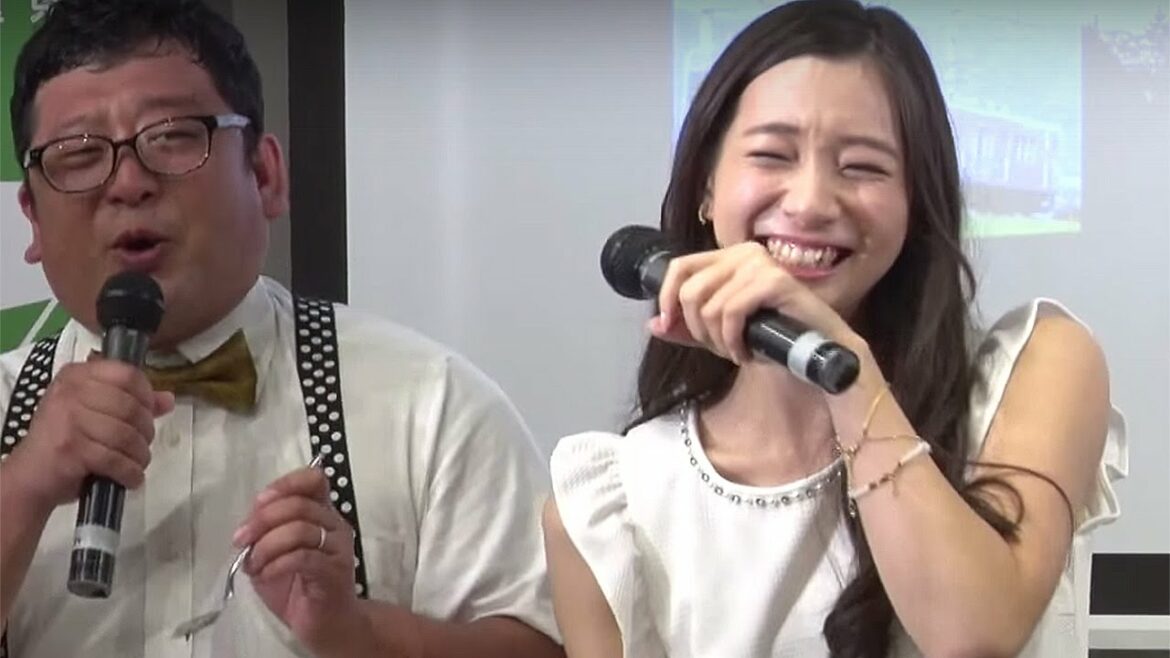 足立梨花、三重の伊勢エビ試食に「いい感じ」「三重県 新プロモーション発表会」2　#Rika Adachi　#Kumiko Ogura