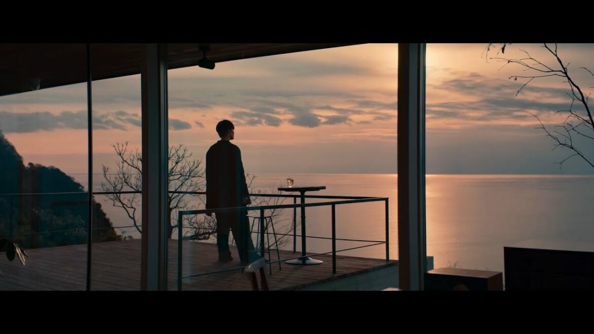 SUNTORY WORLD WHISKY 碧Ao『歌う、ウイスキー。』篇 30秒 綾野剛 サントリーCM