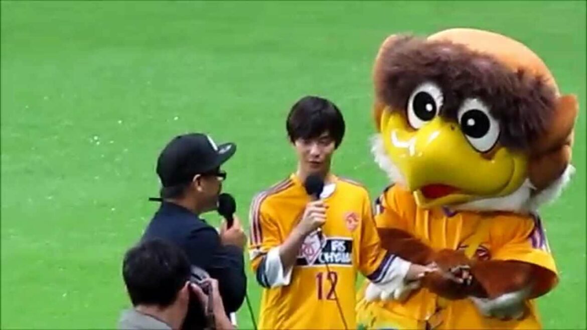 千葉雄大くんをフェザータッチしまくりなベガッ太さん ＠新潟戦