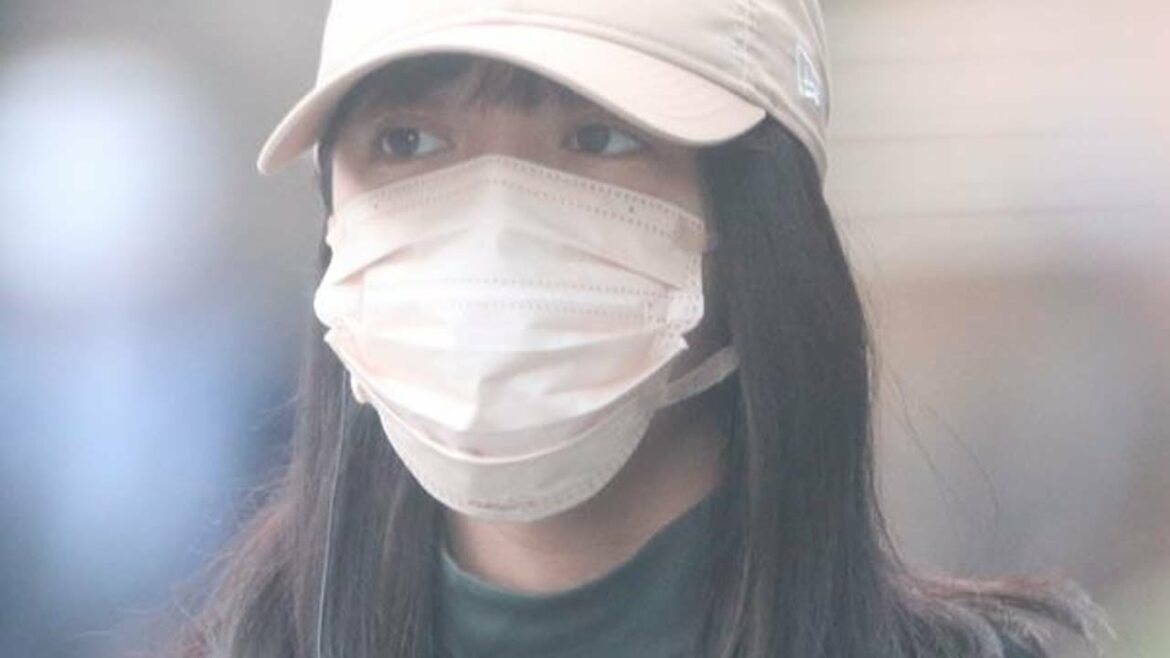 上白石萌音『カムカム』カムバック待望論の裏で見せた“ぼっち花見”姿