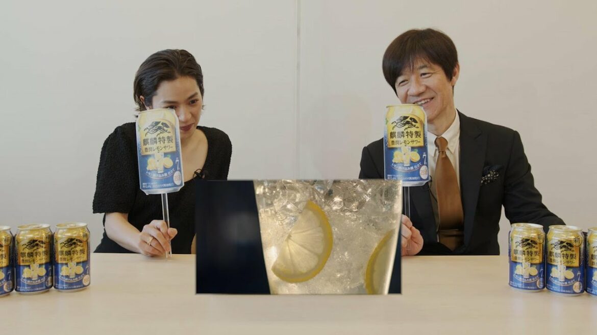 中村アン（34）×内村光良（57）の『麒麟特製 豊潤レモンサワー／キリンビール』