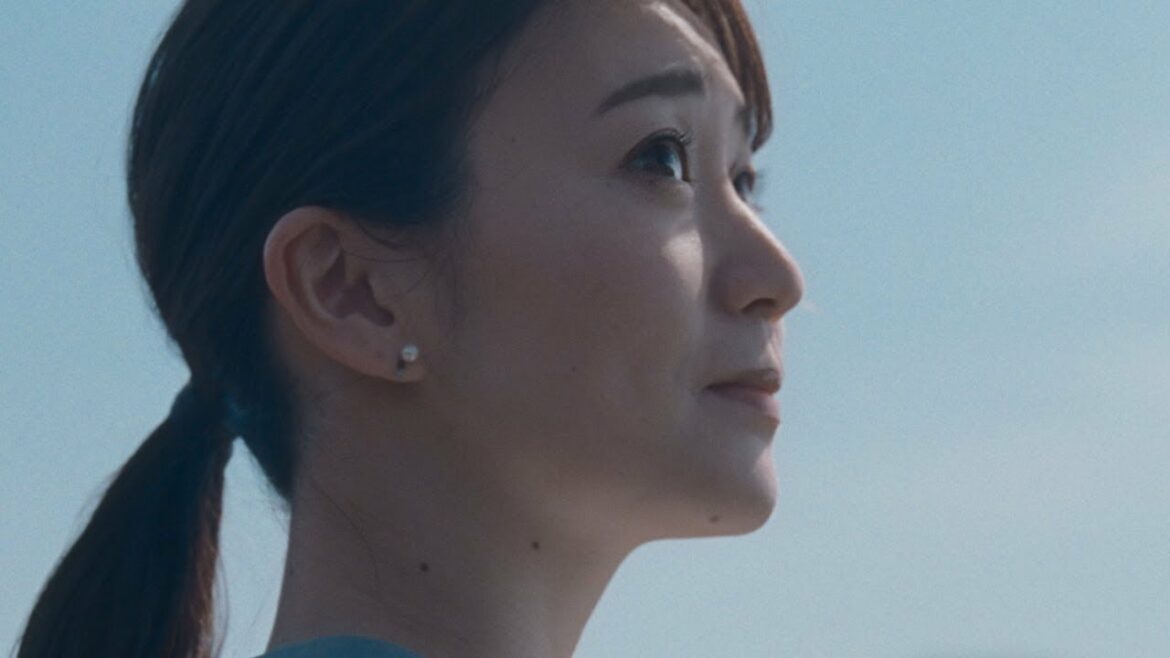 「背中」で語る大島優子に金子大地も「こんな先輩がいたら仕事が楽しい」　カロリーメイト新TVCM&メイキング映像
