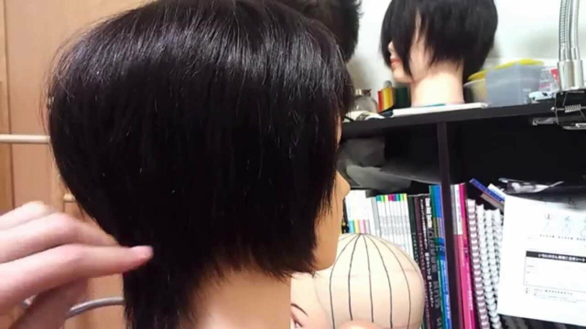 吉瀬美智子髪型！大人ショートヘアスタイル40代50代オススメ 後ろ姿レイヤーカット