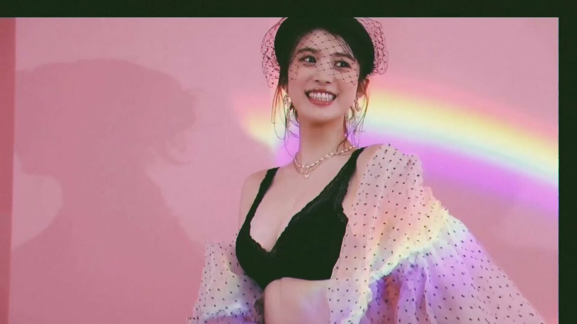 馬場ふみか「GiRLS by PEACH JOHN」新ミューズ就任、ランジェリー姿を披露