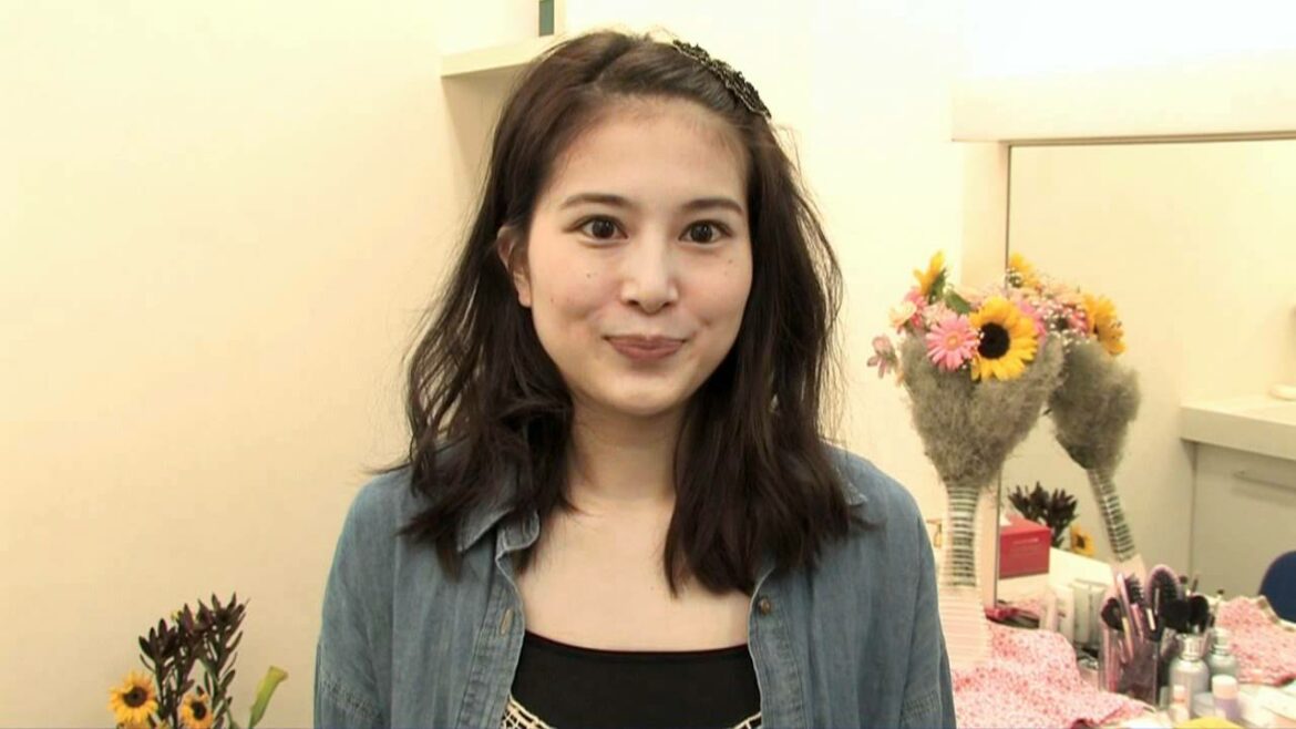 大応援団リーダーズ 佐津川愛美 / 1億2500万人の大応援団