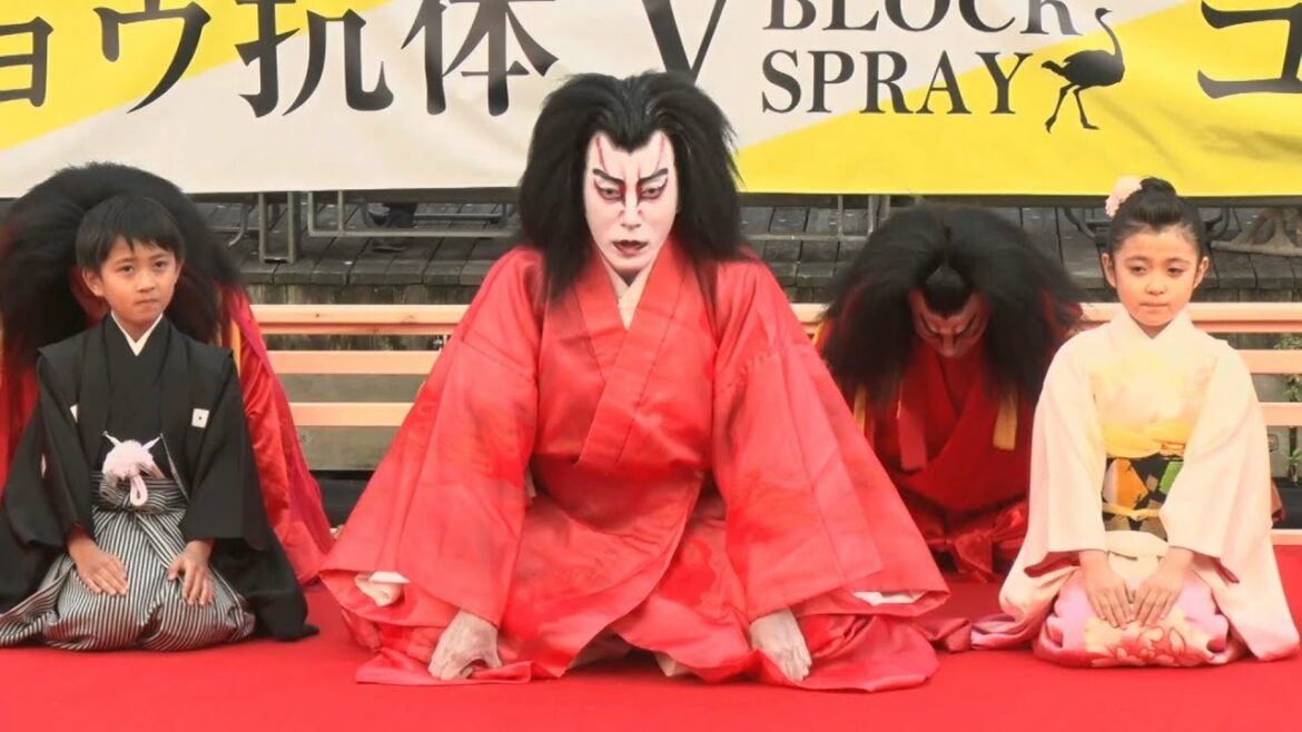 海老蔵さんら船上イベント 劇場文化復活願い大阪で