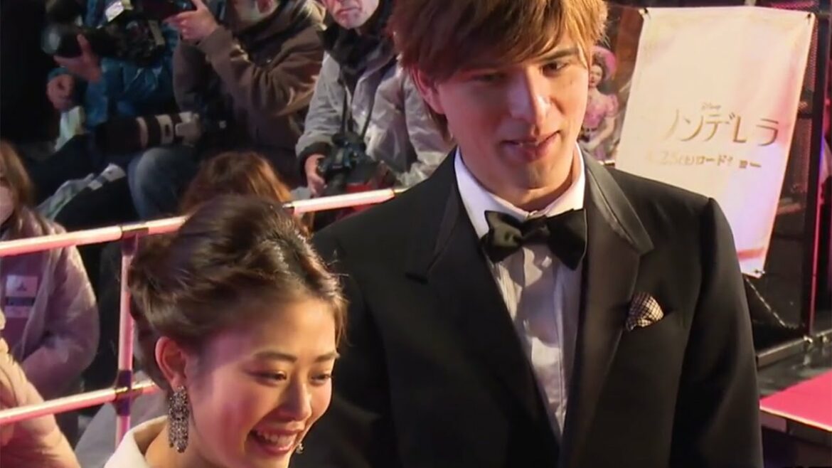 高畑充希、城田優の王子っぷり絶賛「立ってるだけで絵になる」 映画「シンデレラ」レッドカーペットイベント #Mitsuki Takahata #Yu Shirota 高畑充希、城田優の王子っぷり絶賛「立ってるだけで絵になる」 映画「シンデレラ」レッドカーペットイベント #Mitsuki Takahata #Yu Shirota