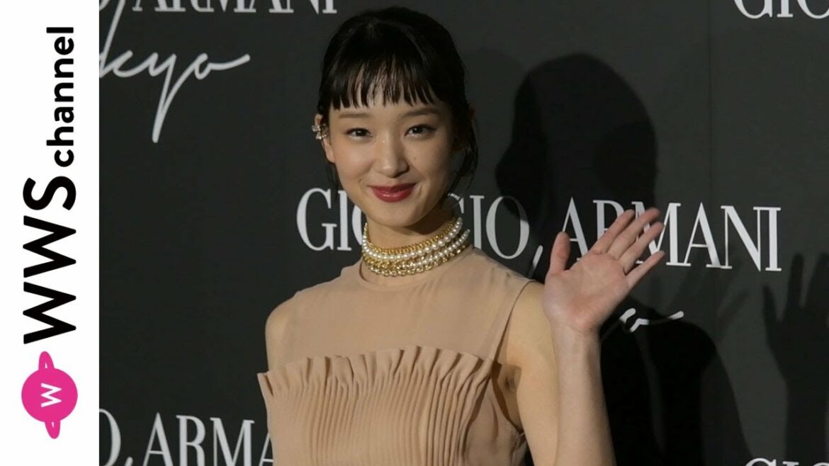 剛力彩芽がアルマーニ「クルーズコレクション」に来場！