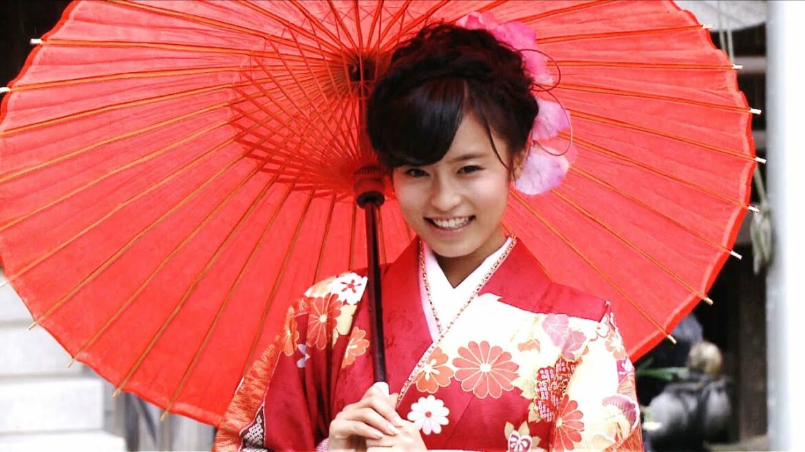 【小島瑠璃子】一足早い成人式