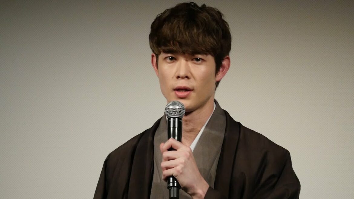 宮沢氷魚、ファーストキスの相手は藤原季節! 映画『his』完成披露試写会イベント