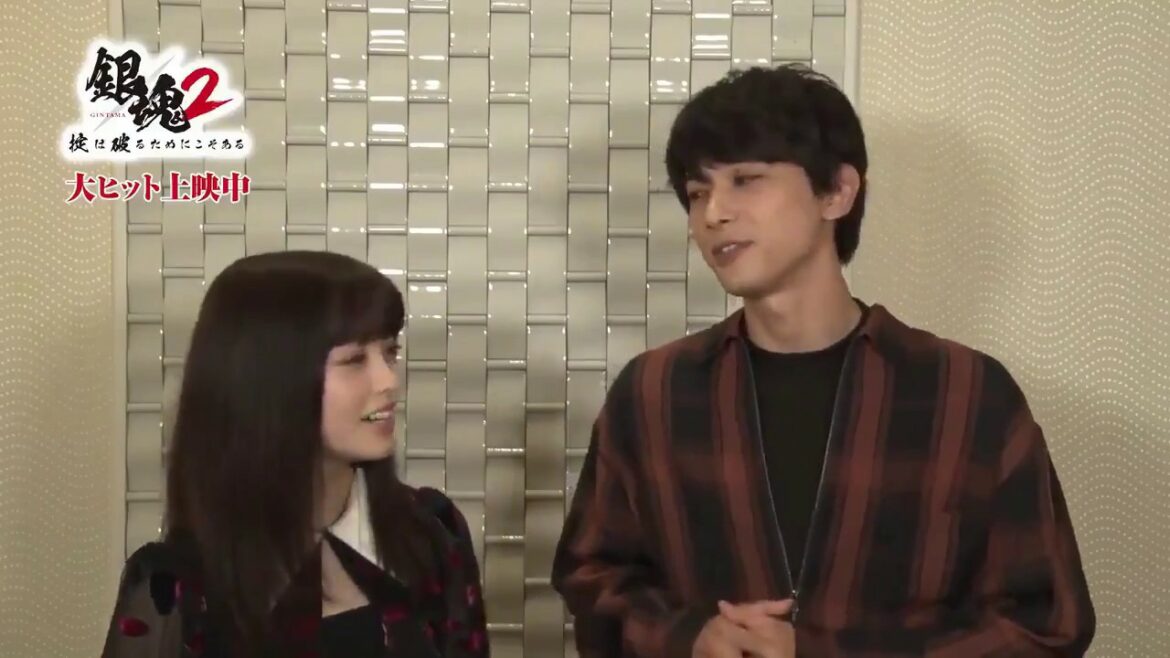 橋本環奈ちゃんを見守る吉沢亮動画 Twitter