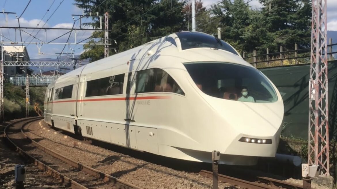 小田急線 東海大学前10号踏切 通過集