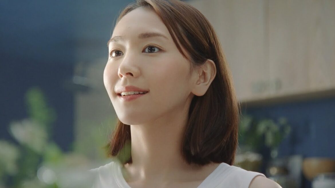 新垣結衣、雪のような肌のヒミツは…羽生結弦との掛け合いも ／コーセー「雪肌精」CM／#きき化粧水 やってみました！