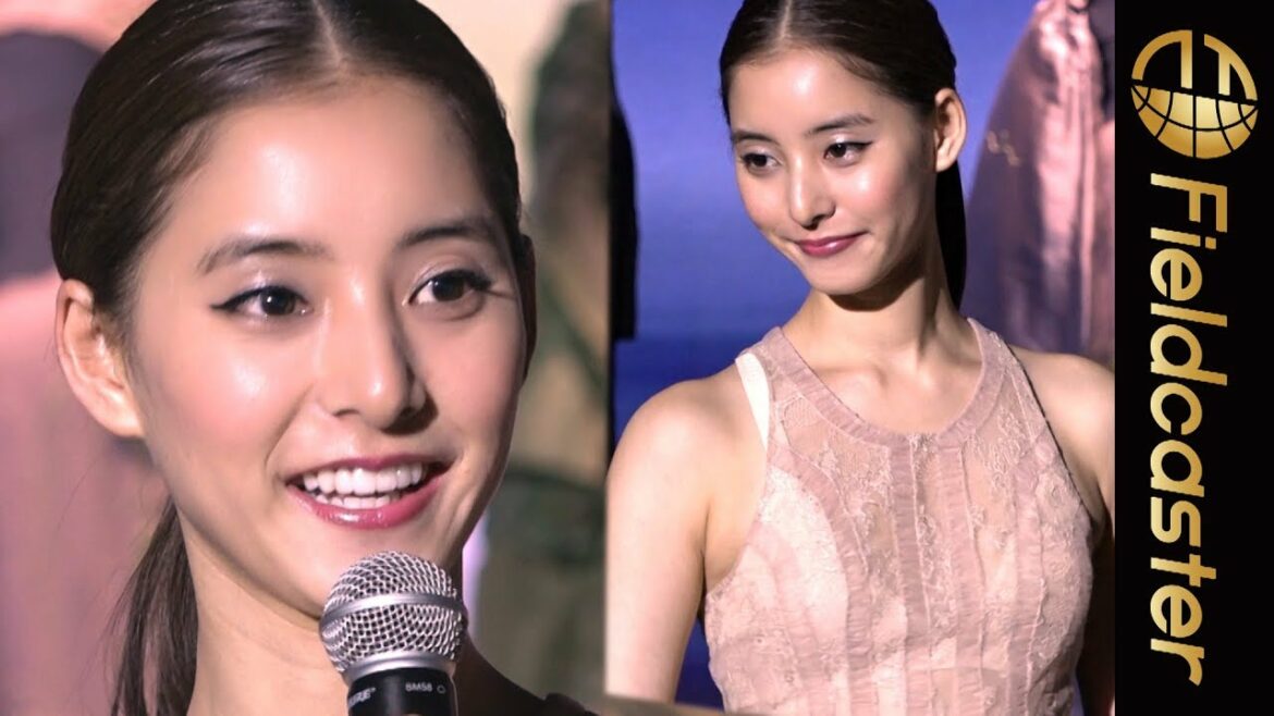 新木優子 シースルーのドレスでエレガントに登場! 新木優子 シースルーのドレスでエレガントに登場!