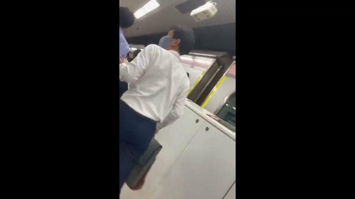 東京メトロ副都心線に陰ジョーカーが現れパニックに