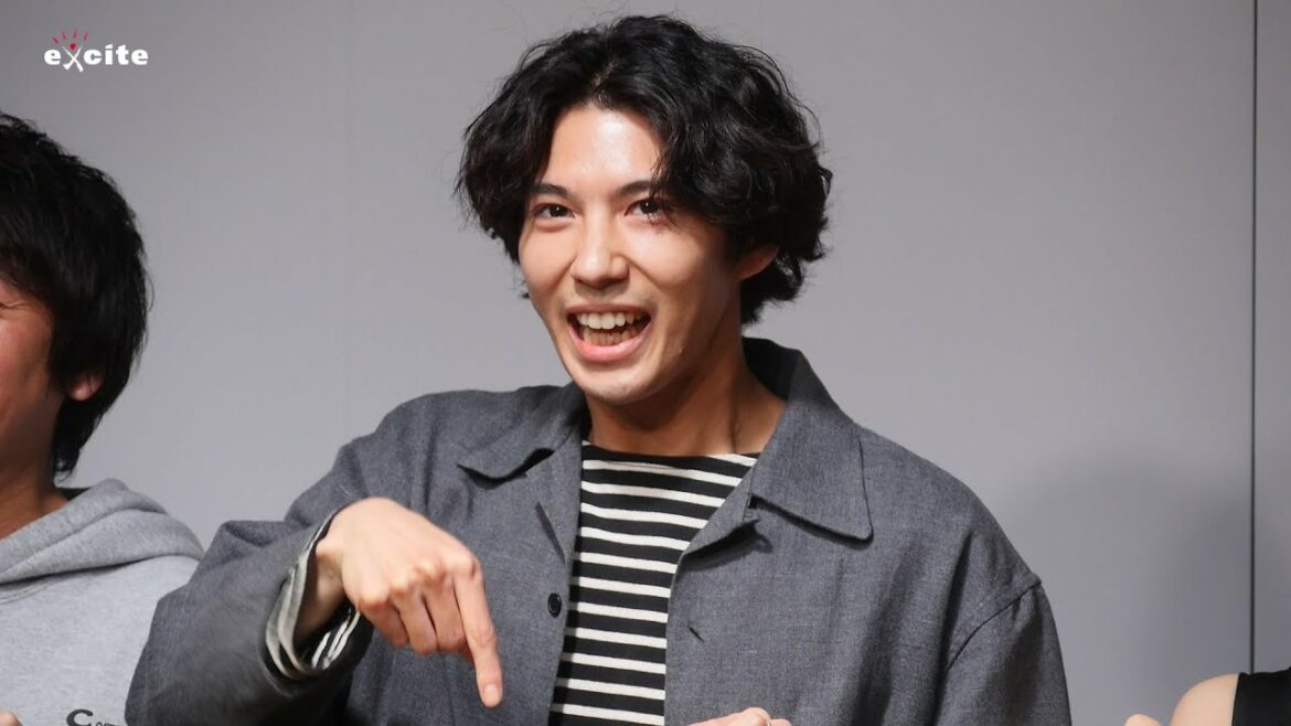 賀来賢人、女性に振り回され続けたどうしようもない男の“実録”半生『死にたい夜にかぎって』1話先行試写会イベント