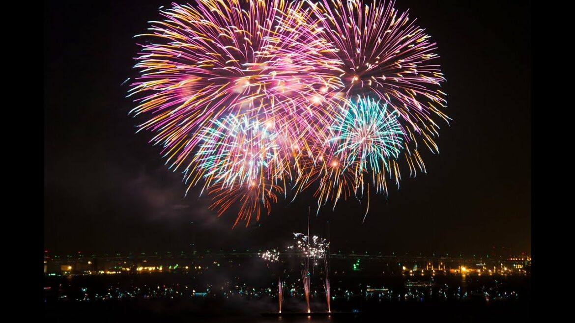 開港祭花火　横浜汽車道LIVEカメラ  :Yokohama Kishamichi  Live Camera , 2 June 2022