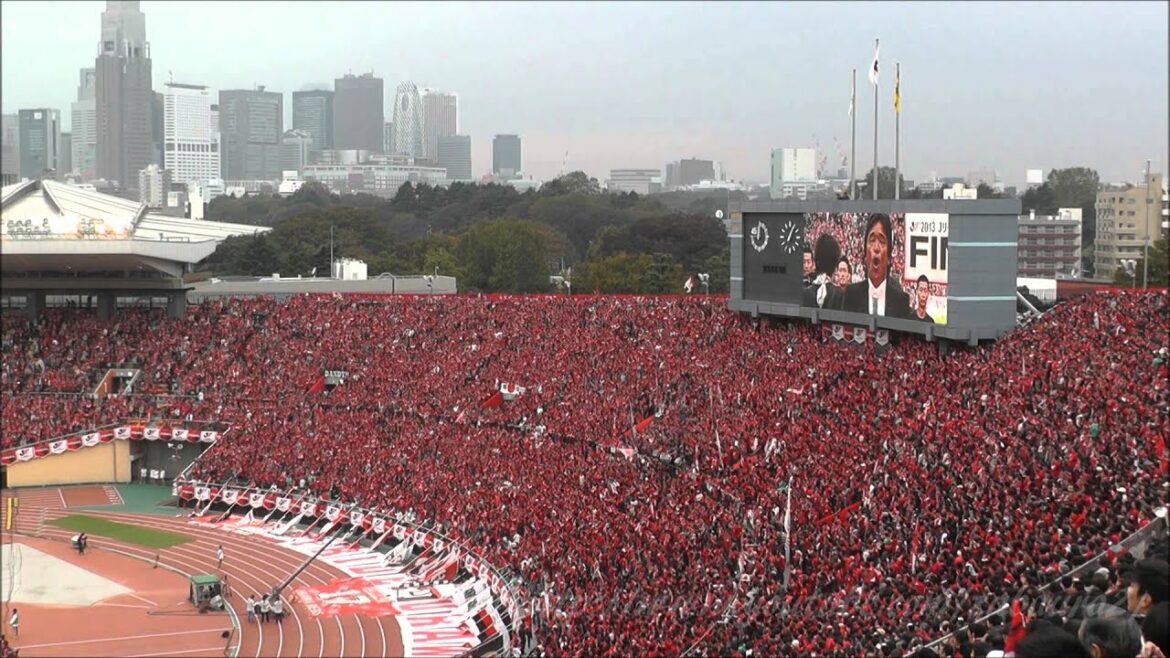 松崎しげると共に 国歌 君が代 斉唱～国立競技場に響くWe are REDSコール 浦和レッズvs柏レイソル  2013/11/2 天皇杯 決勝