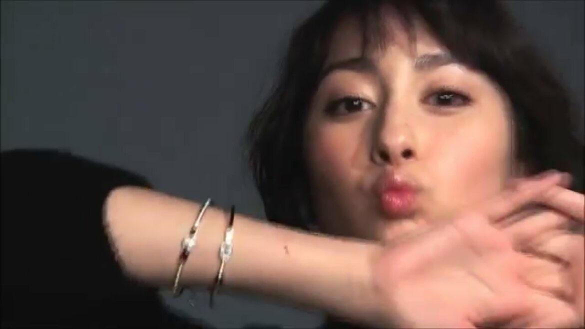 早見あかり × スワロフスキー