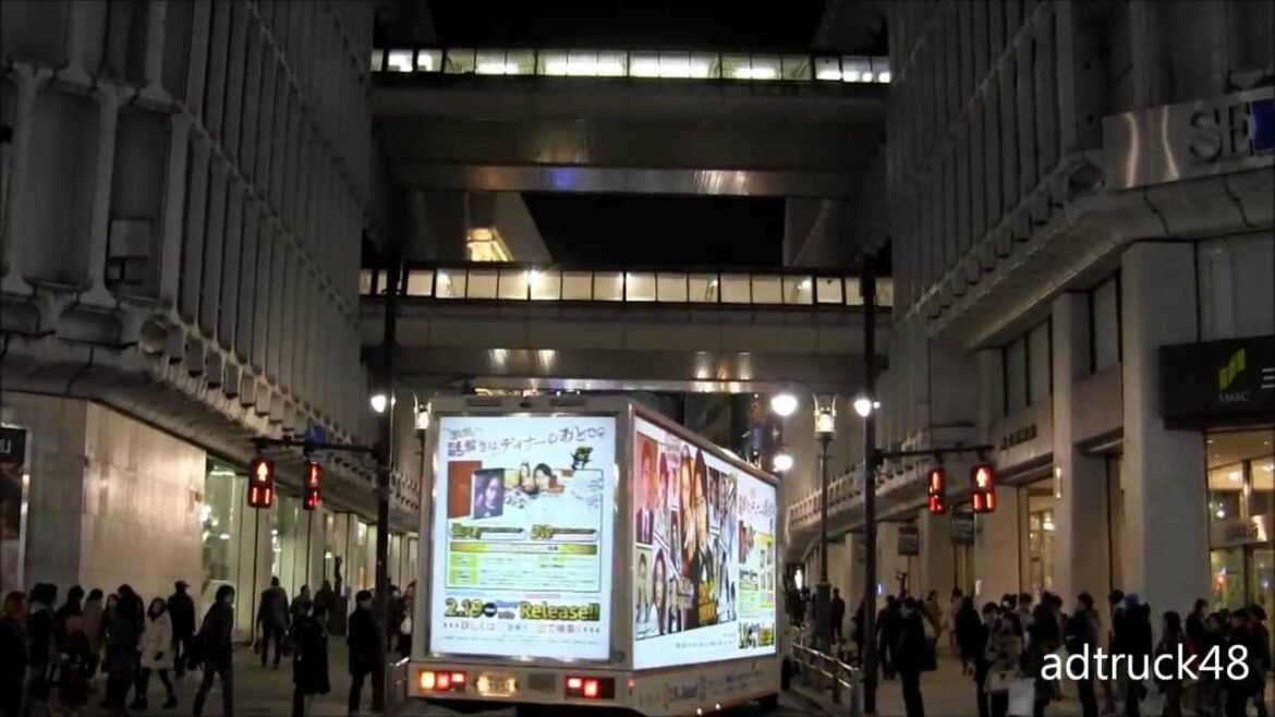 櫻井翔（嵐）&北川景子 映画「謎解きはディナーのあとで」宣伝トラック@渋谷