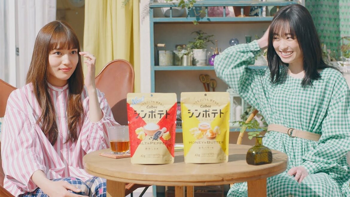 川口春奈＆福原遥、「最近少し進歩したこと」は？　CM初共演の感想も語る　カルビー「シンポテト」新CM＆インタビュー