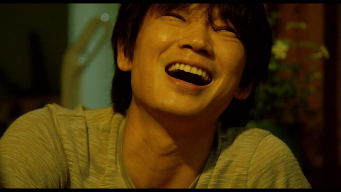 映画「影裏」予告編(出演:綾野剛 、松田龍平 ) 映画「影裏」予告編(出演:綾野剛 、松田龍平 )