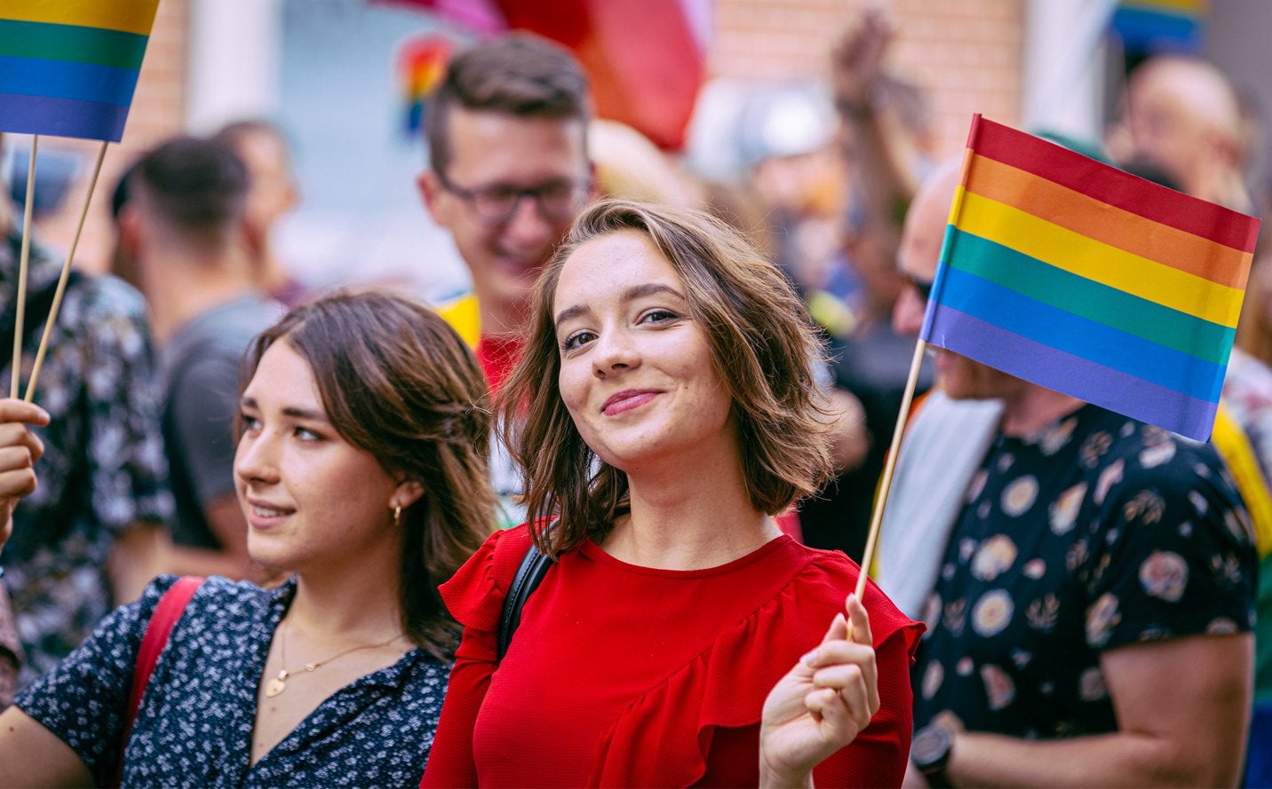 ポーランドで過半数が増えていることは、同性のシビルユニオンや結婚を支持している、 News WACOCA JAPAN People