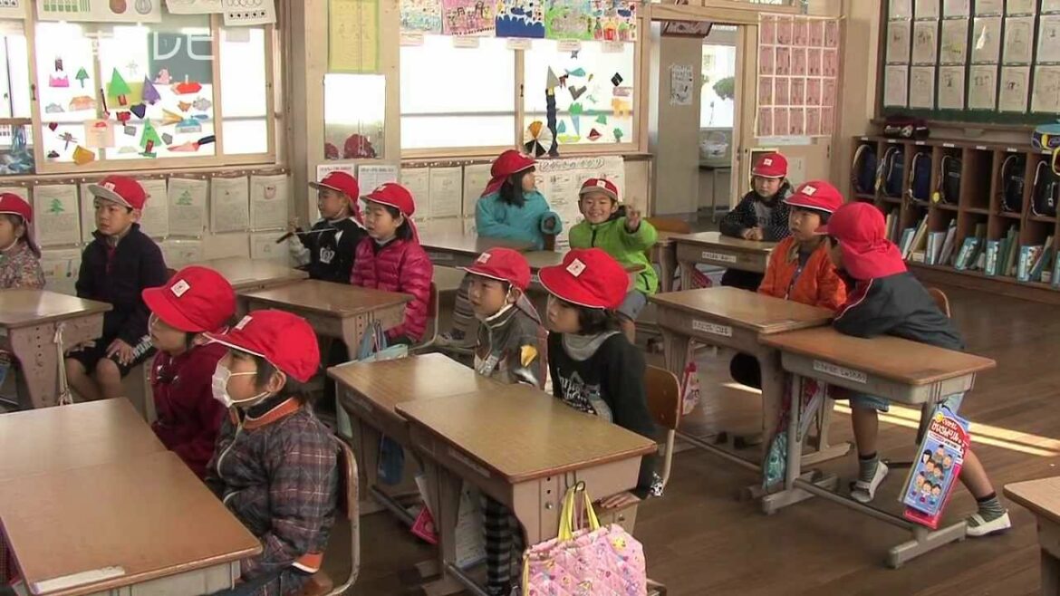 阪神大震災から17年　南郷小で地震津波避難訓練（宮崎県日南市）