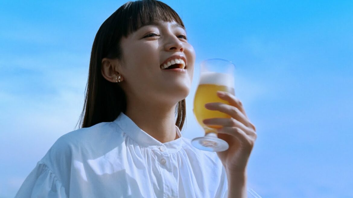 ザ・プレミアム・モルツ〈香る〉エール『新！爽やか。』篇 15秒 小栗旬 川口春奈 山田裕貴 サントリー CM