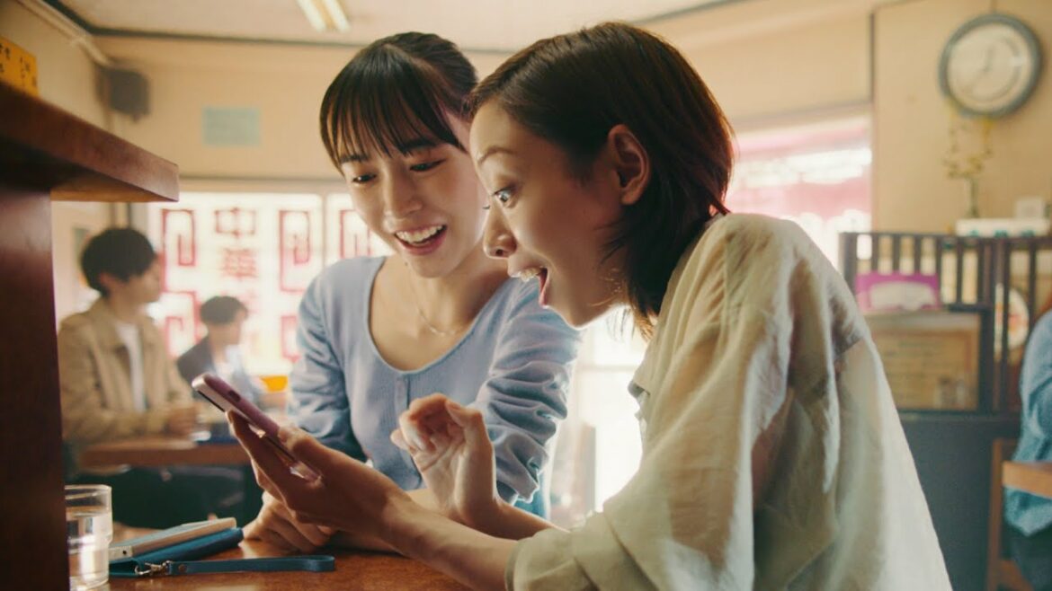 井桁弘恵、ラーメン屋で恋活！？ヒコロヒーが”天の声”を担当　Pairs新CM