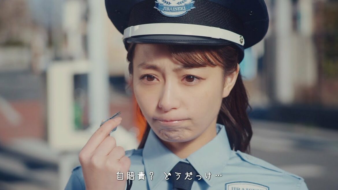 宇垣美里、悪い男子たちを“困り顔”で取り締まり！　バイクに乗る姿やガソリンスタンド店員を熱演　WEBムービー「ウガキ トツゲキ！自賠責！」