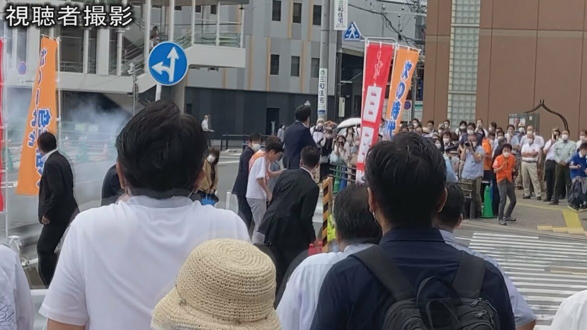 安倍元首相　銃で撃たれ重体　発砲の瞬間　奈良市内