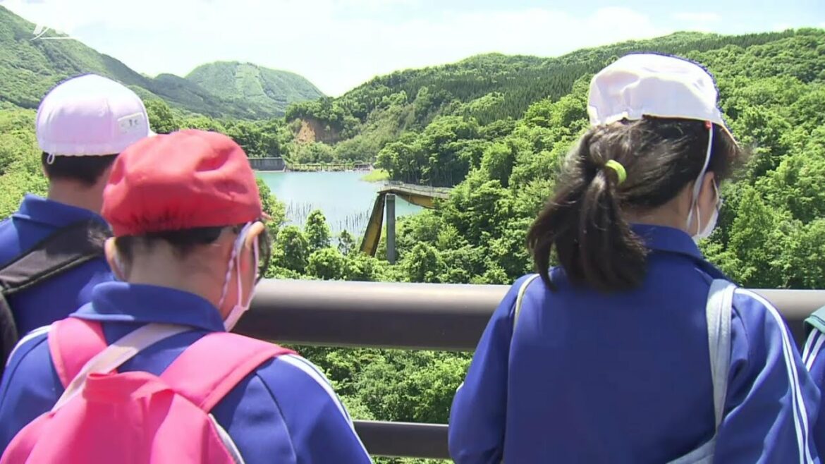 岩手・宮城内陸地震14年を前に小学生が遺構見学【岩手】