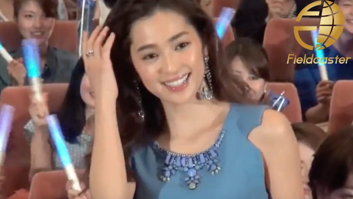 中村アン シンデレラ方式の恋愛術を公開！ ディズニー映画「シンデレラ」の試写会に出席