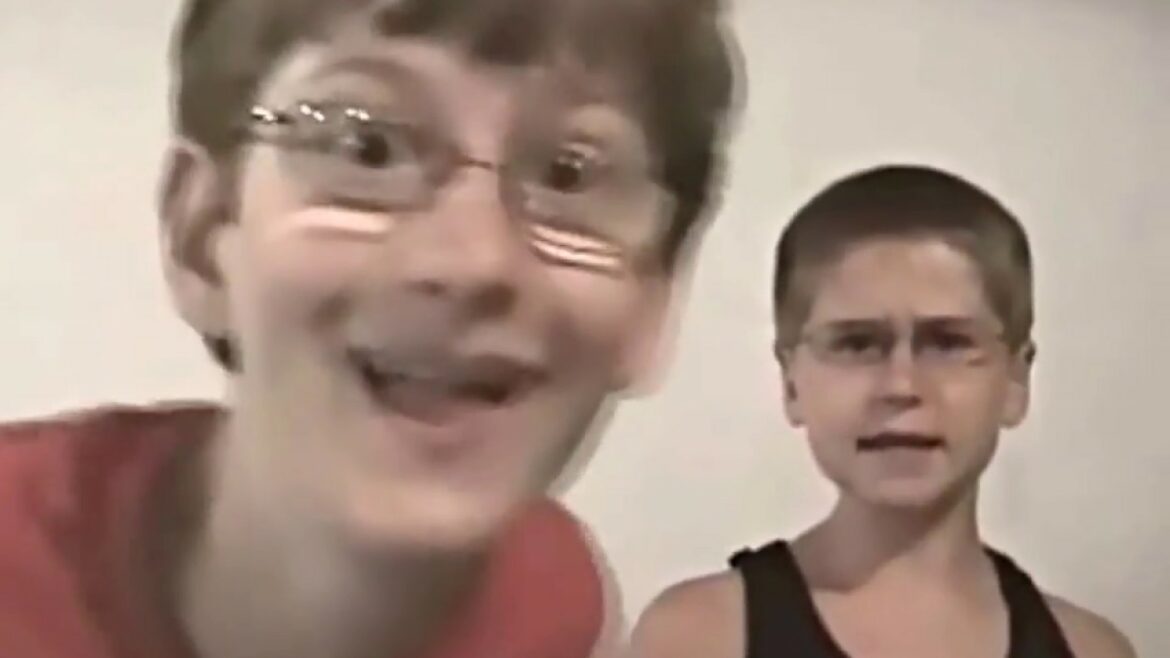 幼きゲイツがソーラン節に挑戦したようです (TAKIO Soran Bushi×CrazyFrogBros) 幼きゲイツがソーラン節に挑戦したようです (TAKIO Soran Bushi×CrazyFrogBros)