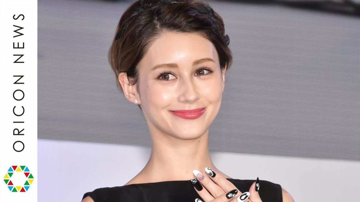 ダレノガレ明美『ネイルクイーン』殿堂入り ローラ以来の快挙　『ネイルクイーン2017』授賞式