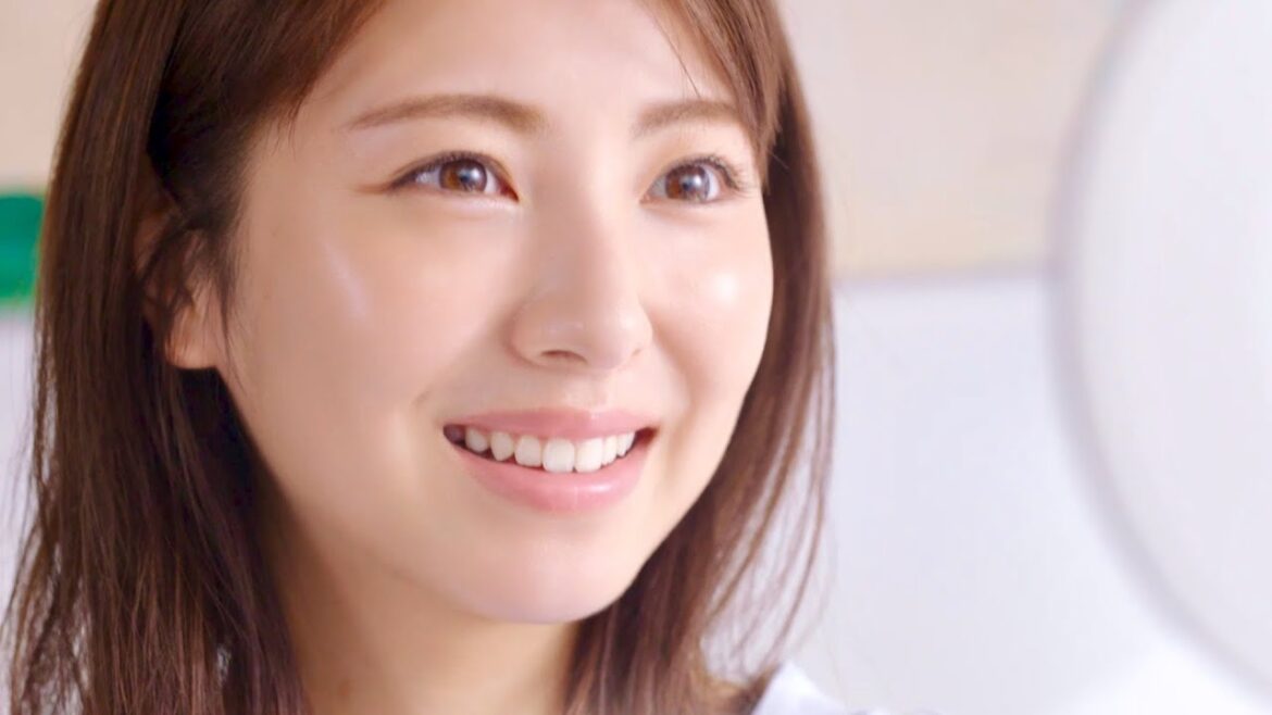 浜辺美波「つや玉」のある美肌に！資生堂「エリクシール」CM