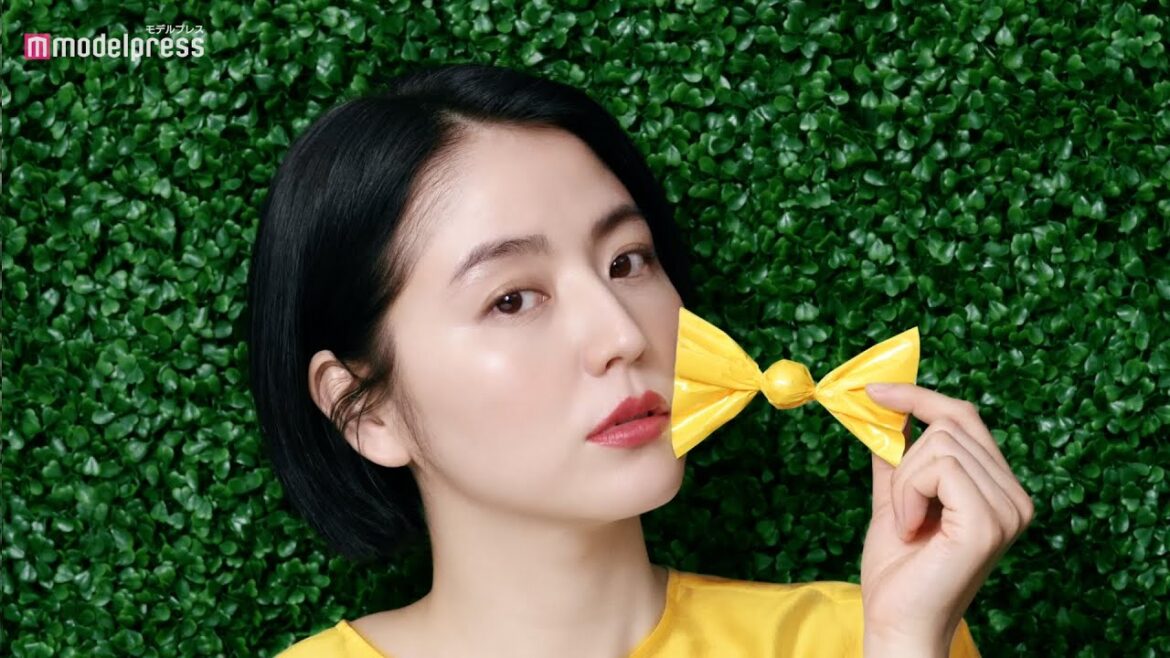 長澤まさみ＆夏帆、全身でリボンを表現「LOWRYS FARM」2021 SPRINGムービー