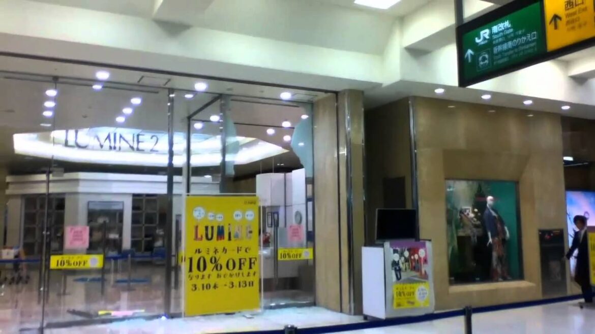東北地方太平洋沖地震　発生直後の大宮駅の様子　（震度5）