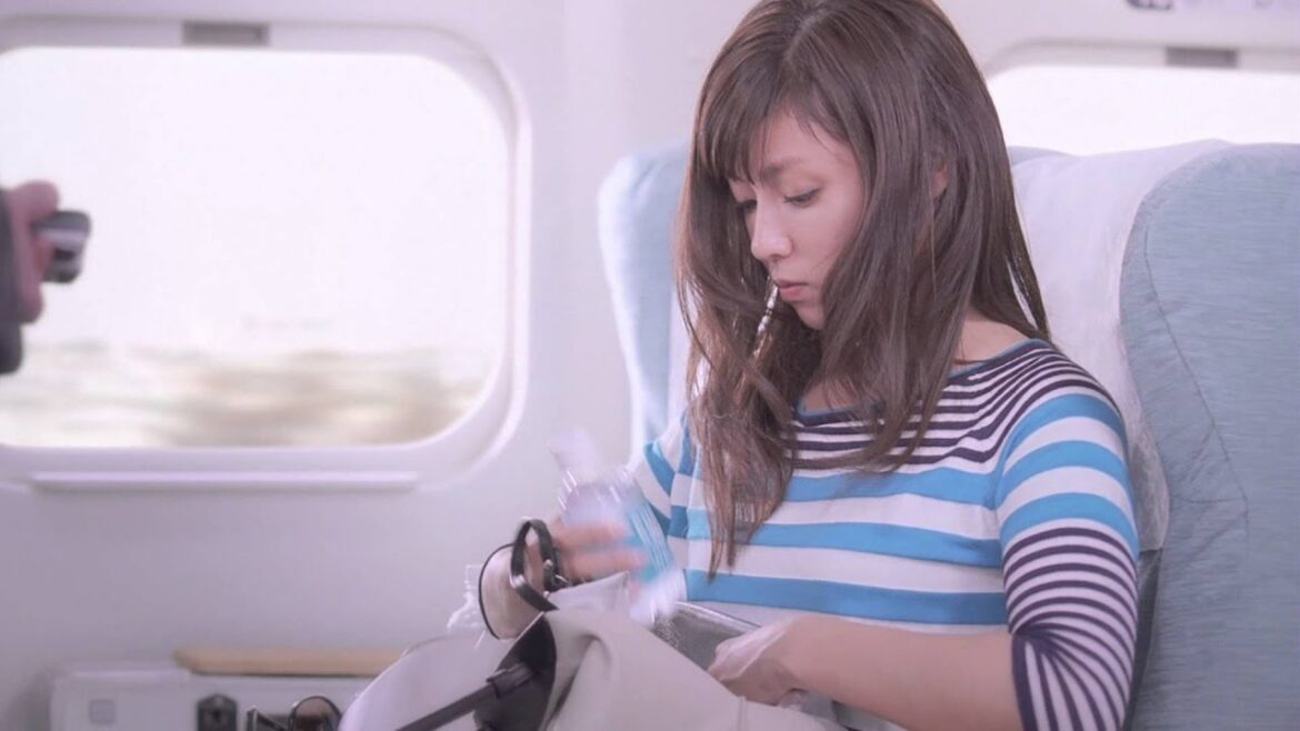 【HD】 深田恭子 ポカリスエット イオンウォーター「「目撃・車内」篇 CM(30秒)